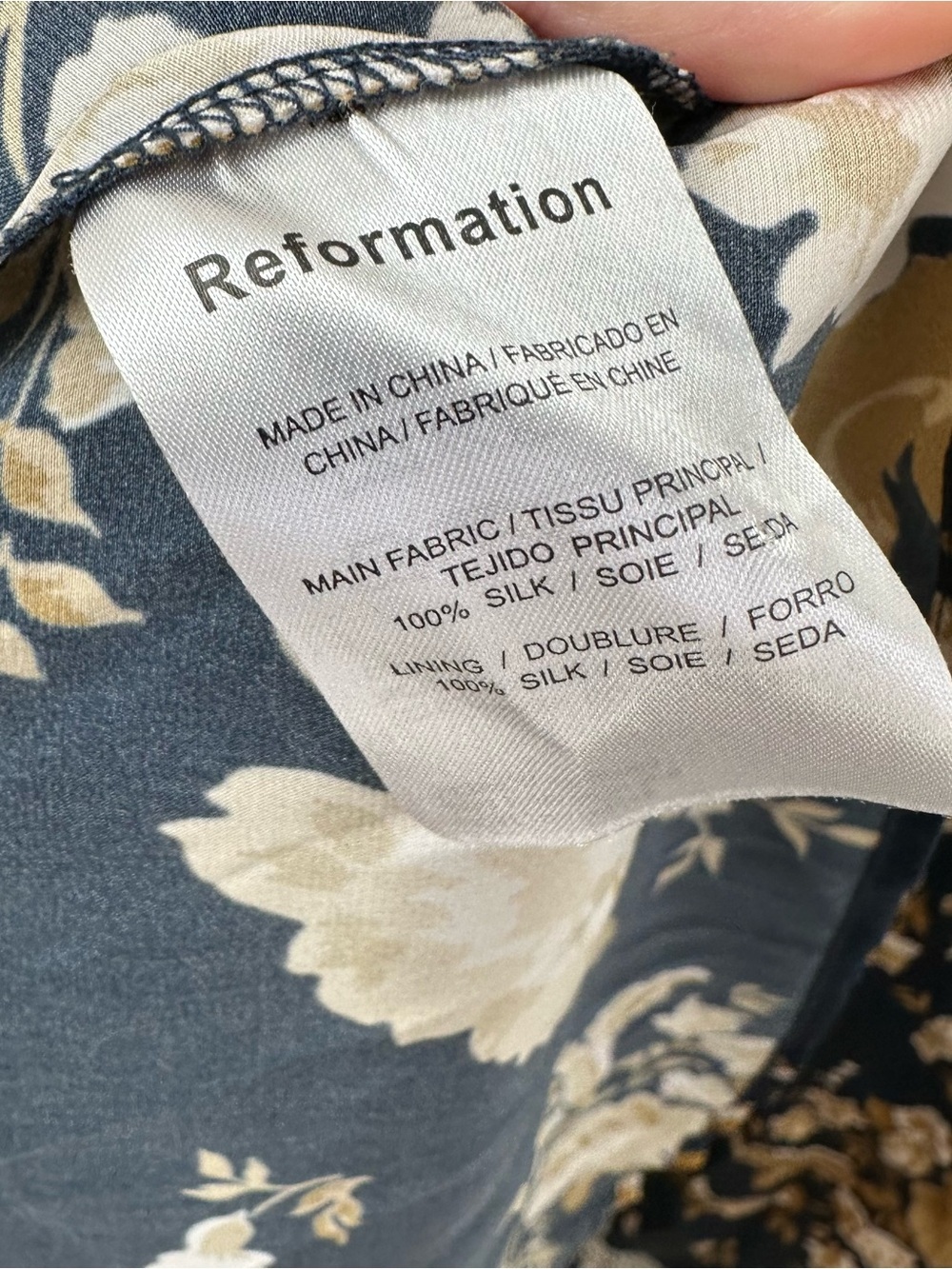 REFORMATION Veria Floral Maxi Navy Silk Dress  in Divinity SZ US 2 - Picture 6 of 7